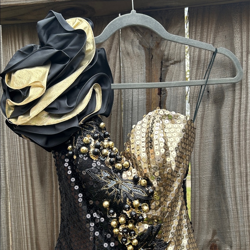 Vintage 1991 Alyce Designs Black and Gold Sequin Prom Dress with Ruffles - Picture 3 of 16
